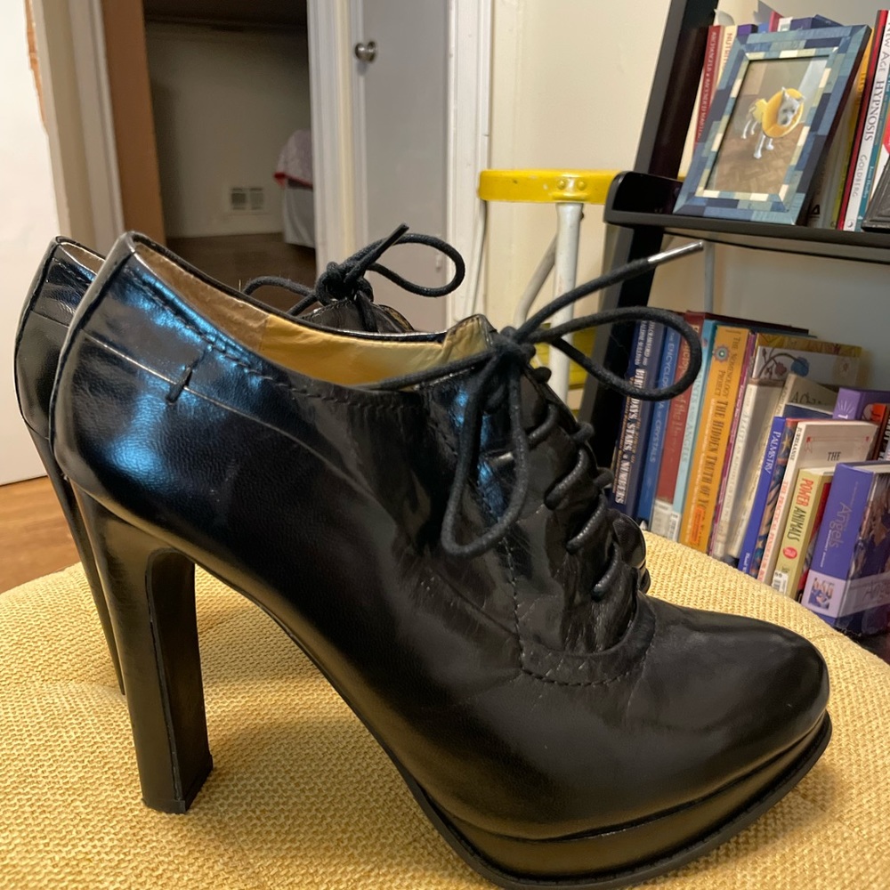 Nine West high heel women’s Oxford shoes